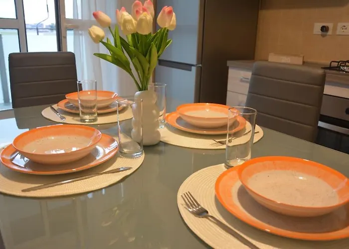 Adriano Park View Апартаменты